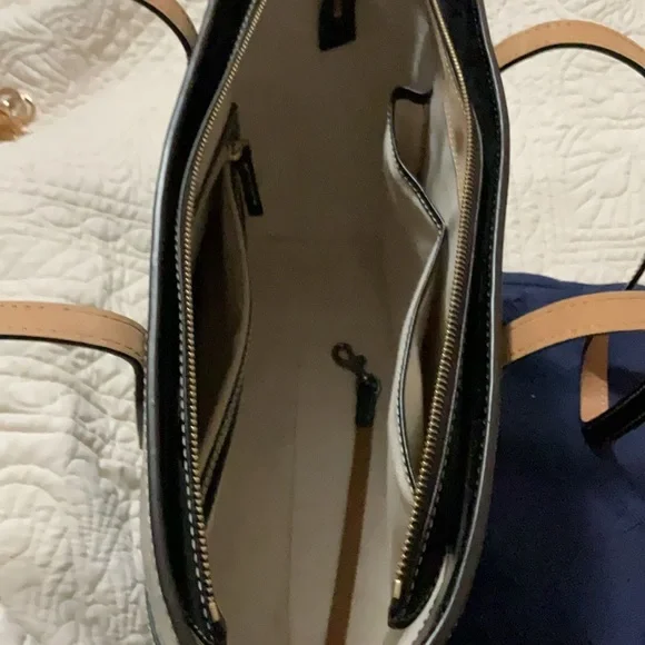 Dooney & Bourke Black Leather Tote Bag - Picture 9 of 14